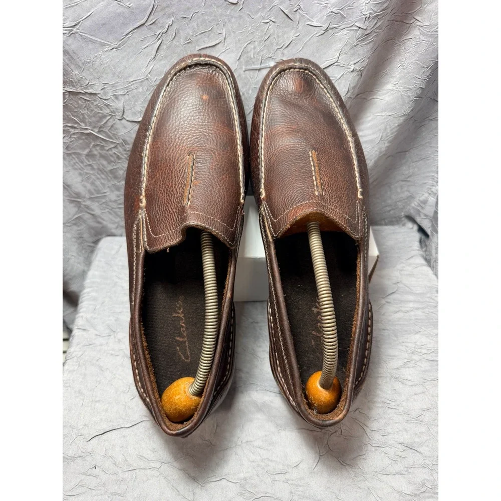 Clarks Mens Brown Pebbled Leather Slip On Moc Toe Loafers Size 10.5 TC 09 10